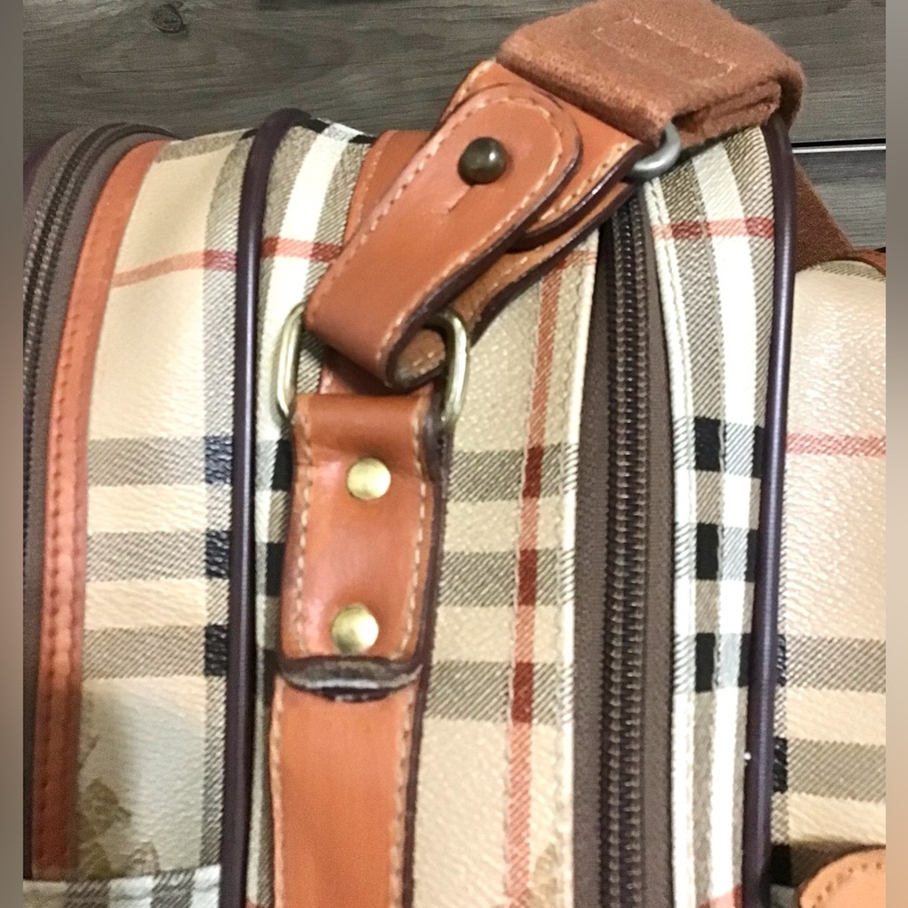Burberry Haymarket PVC Leather Travel Case - Picture 6 of 12
